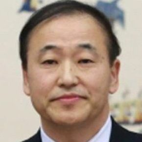 Yang Goo Lee